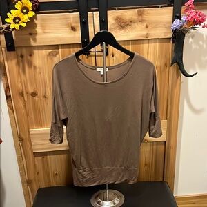 Zenana Outfitters Brown Short Sleeve Tee